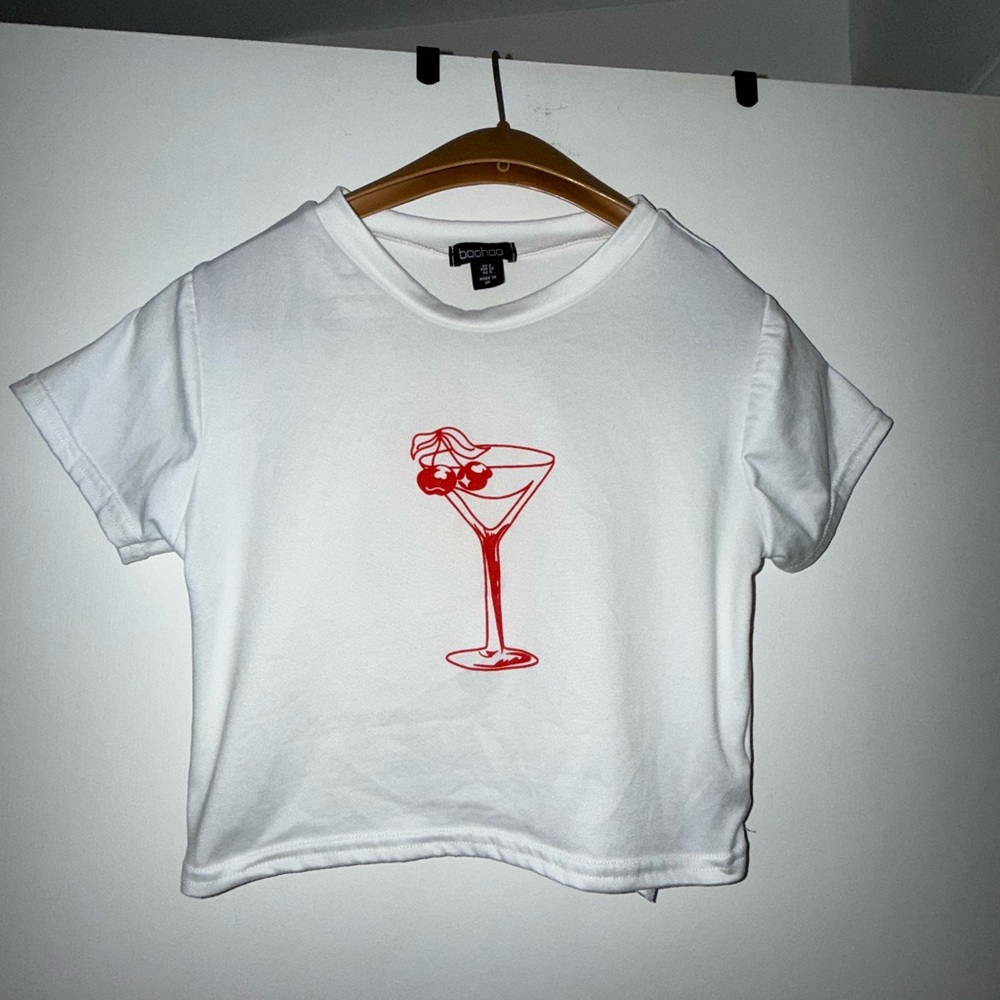 Boohoo White Tee with Red Cocktail Graphic